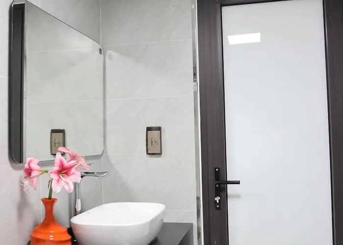Hùng Vương Căn hộ *
